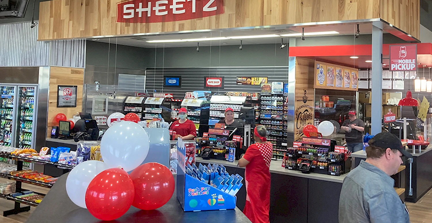 celebrating-the-grand-openig-of-sheetzs-second-location-in-central-ohio